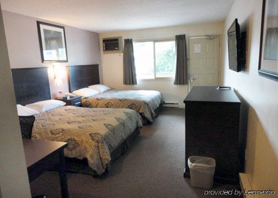 Econo Lodge Vernon Room photo